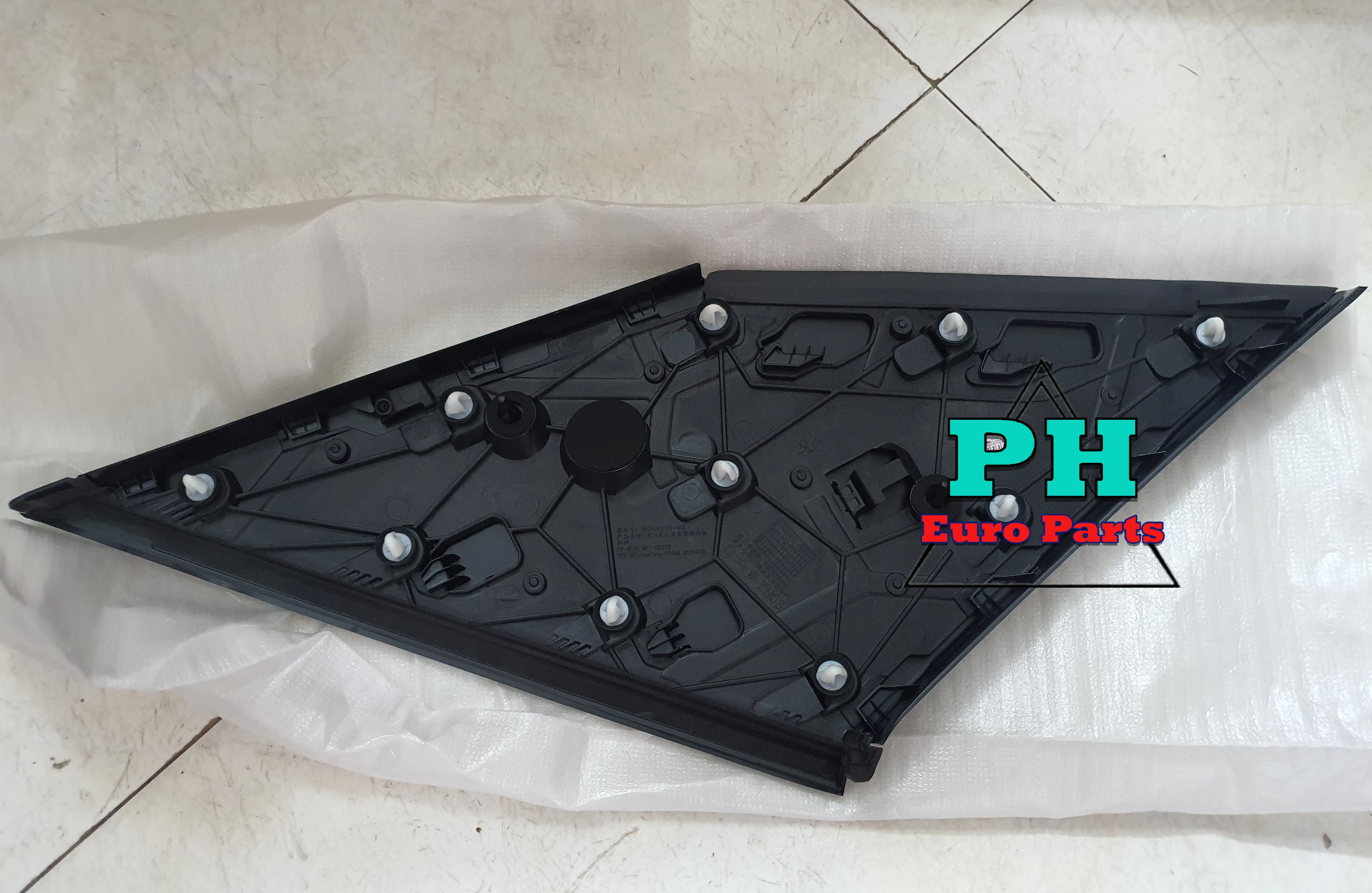 KÍNH HÔNG XE TRÁI PEUGEOT 2008 98255925XY