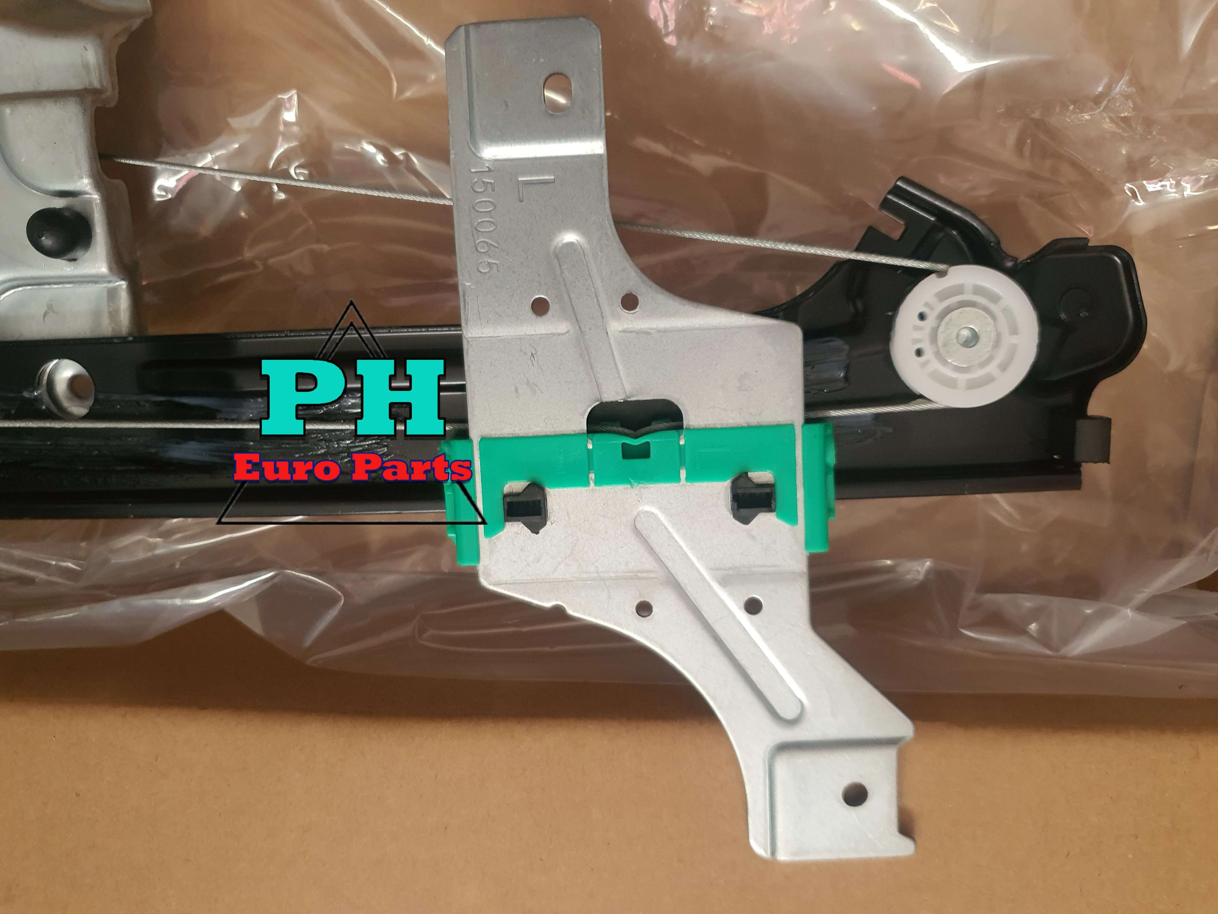 COMPA NÂNG KÍNH SAU TRÁI PEUGEOT 508  9223H5  9223 H5