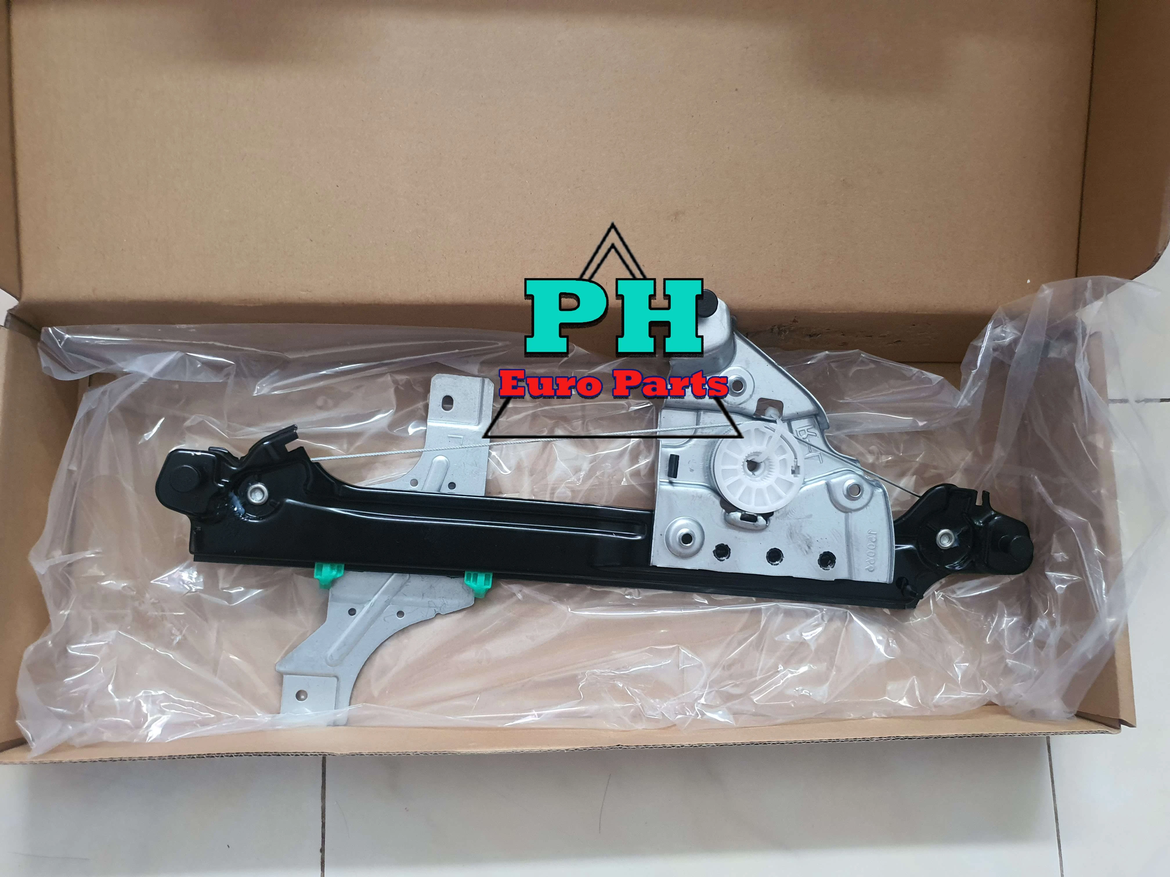 COMPA NÂNG KÍNH SAU TRÁI PEUGEOT 508  9223H5  9223 H5