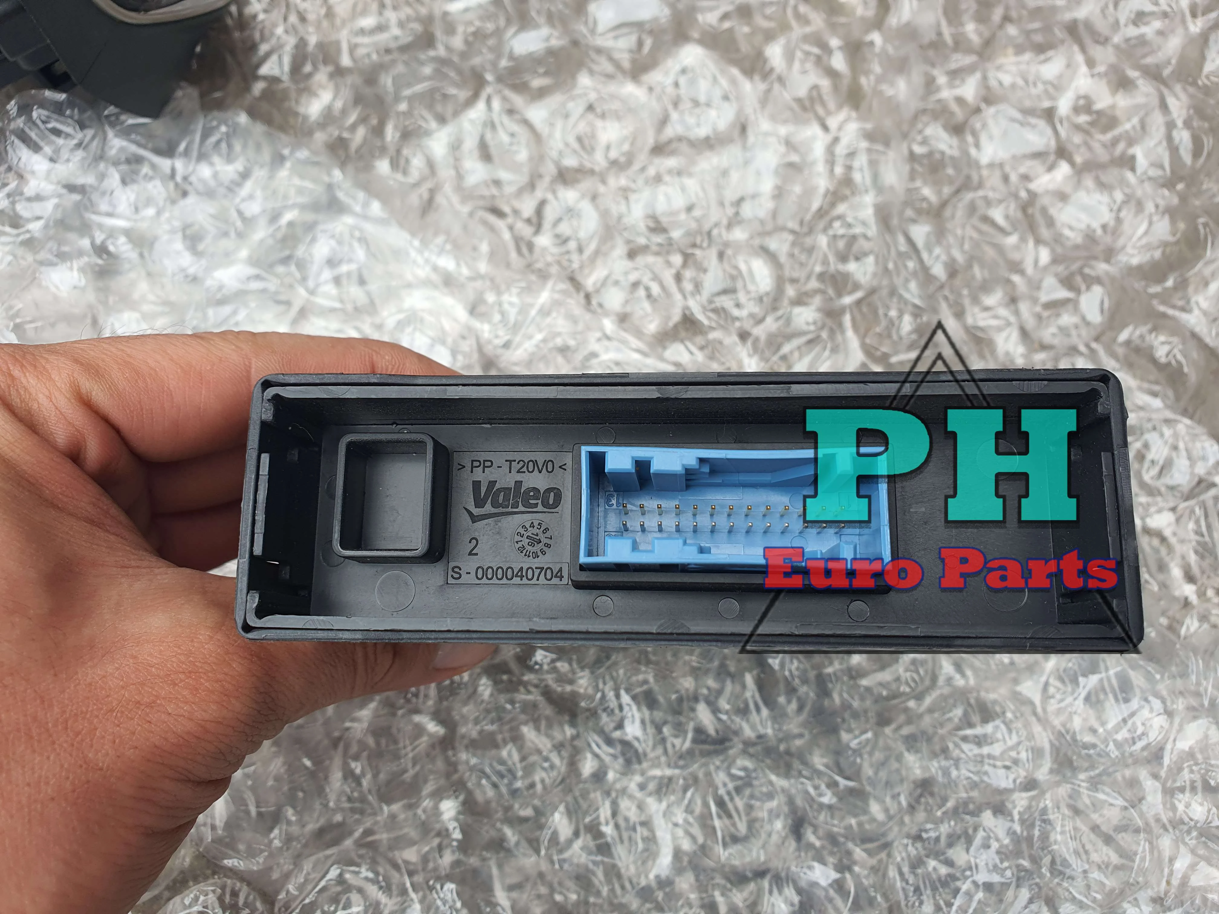 HỘP ĐIỀU KHIỂN RELAY PEUGEOT 508  9801695280  98 016 952 80
